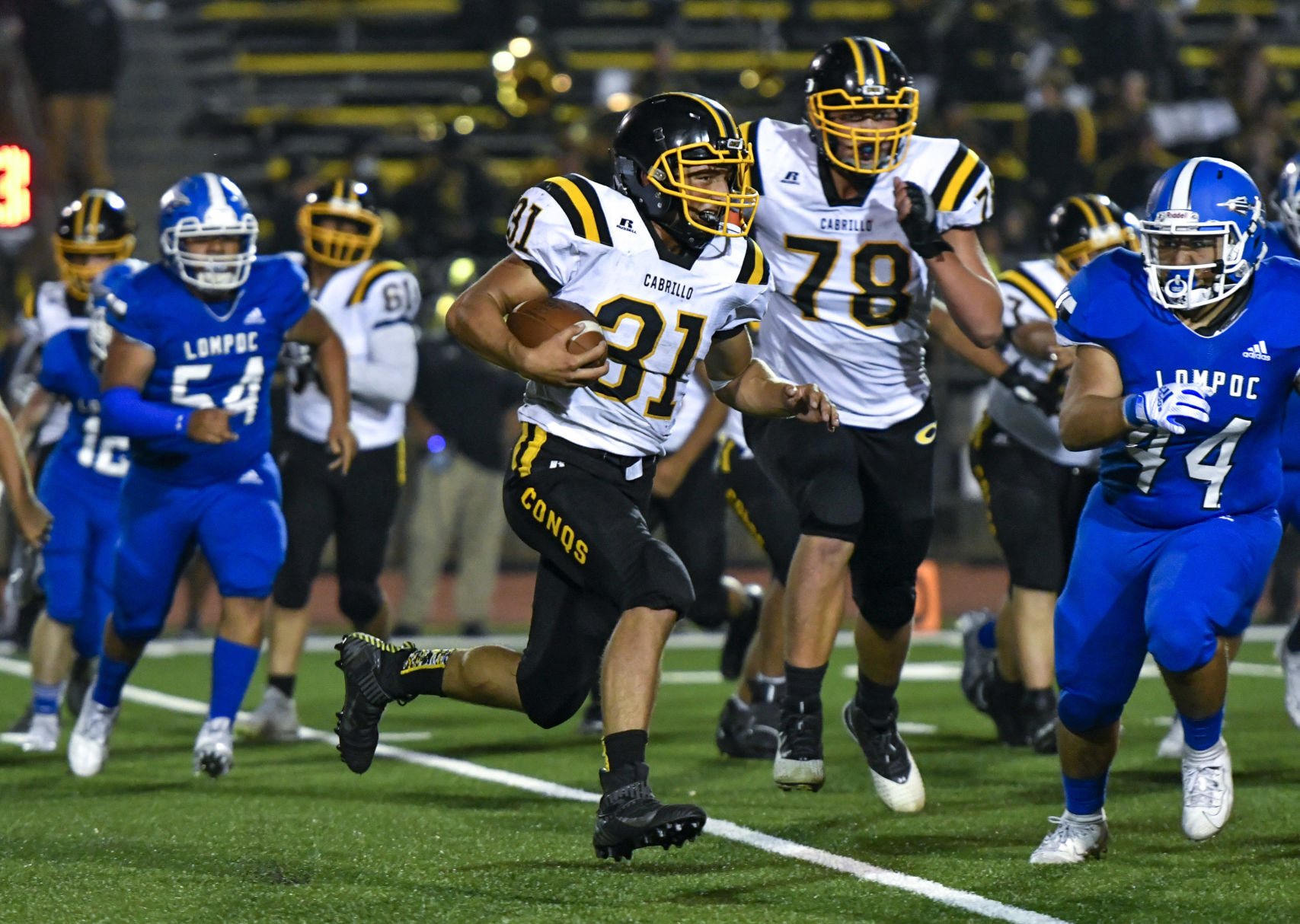 090321 CHS LHS football 19.JPG